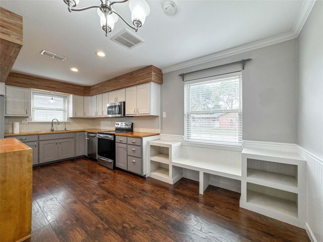 5208 Carmona Lane, Pearland, TX 77584