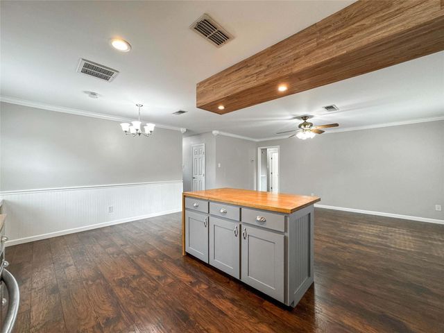 5208 Carmona Lane, Pearland, TX 77584