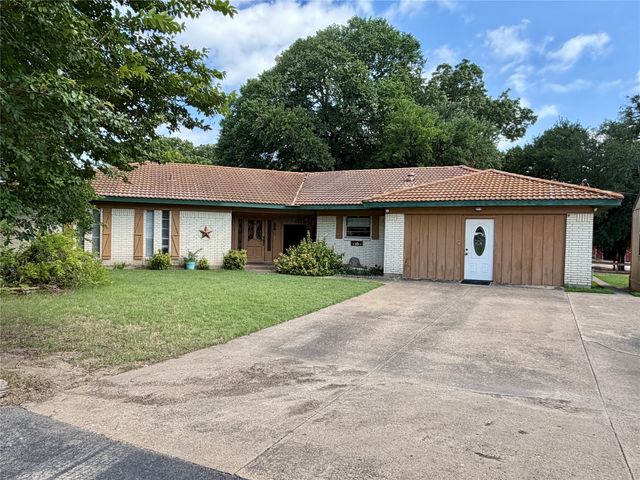 4611 Fm 1387, Midlothian, TX 76065
