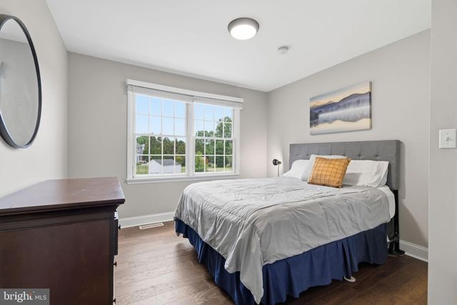 1461 WOODVIEW RD, Yardley, PA 19067