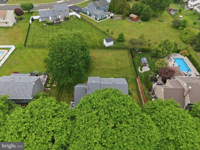 1461 WOODVIEW RD, Yardley, PA 19067