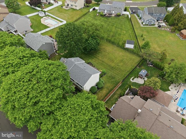 1461 WOODVIEW RD, Yardley, PA 19067