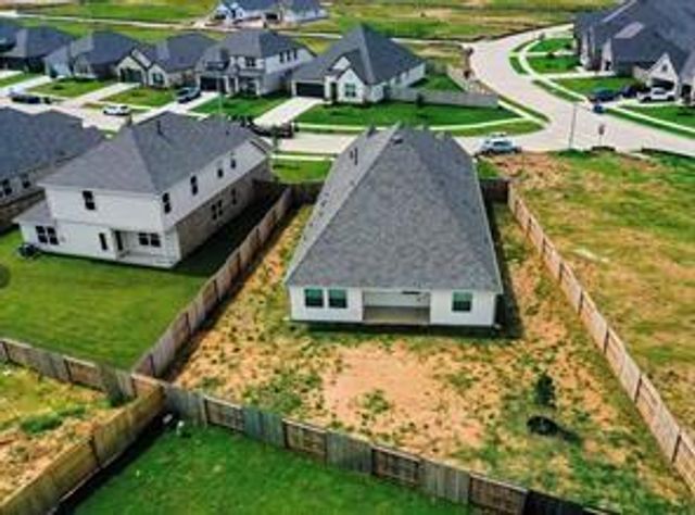 32307 Elmwood Manor, Waller, TX 77484
