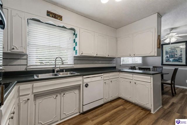 304 Estate Drive, Elizabethtown, KY 42701