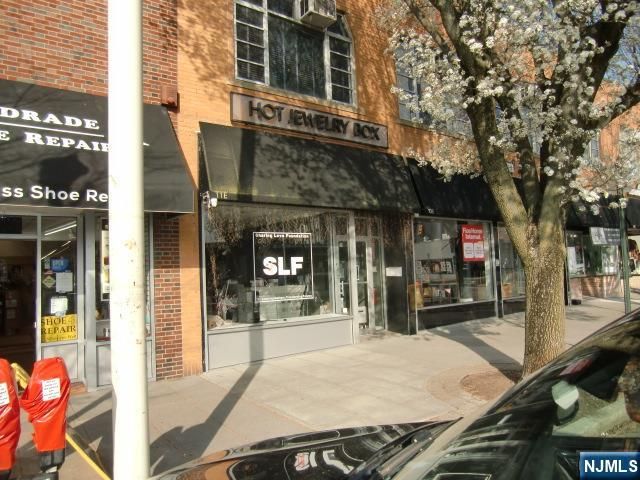 11 E Palisade Avenue, Englewood, NJ 07631