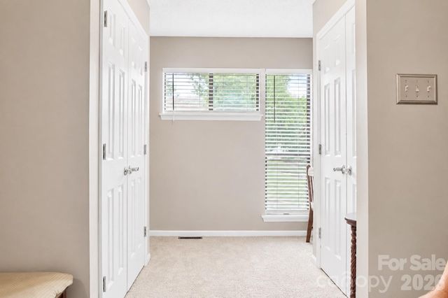 7928 Charter Oak Lane, Charlotte, NC 28226