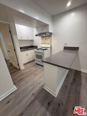 17220 Grevillea Avenue, Lawndale, CA 90260
