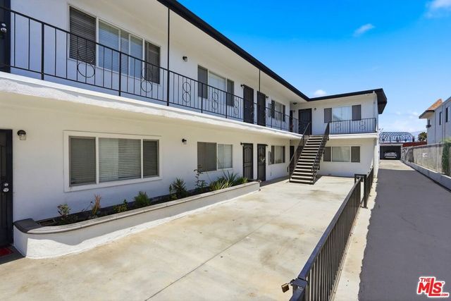 17220 Grevillea Avenue, Lawndale, CA 90260