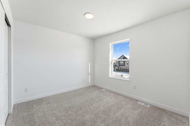 10724 Henslowe Avenue S, Cottage Grove, MN 55016