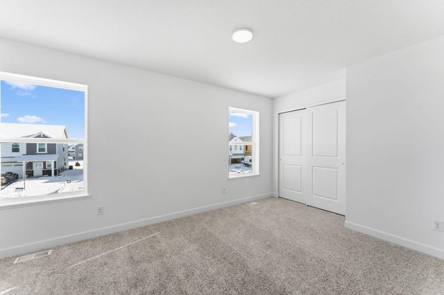 10724 Henslowe Avenue S, Cottage Grove, MN 55016