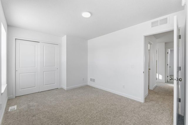 10724 Henslowe Avenue S, Cottage Grove, MN 55016