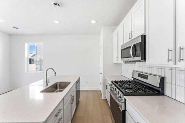 10724 Henslowe Avenue S, Cottage Grove, MN 55016