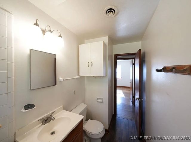 5462 N Johnstown Avenue E, Tulsa, OK 74126