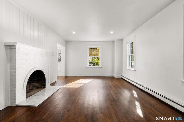 33 Rivercliff Drive, Milford, CT 06460