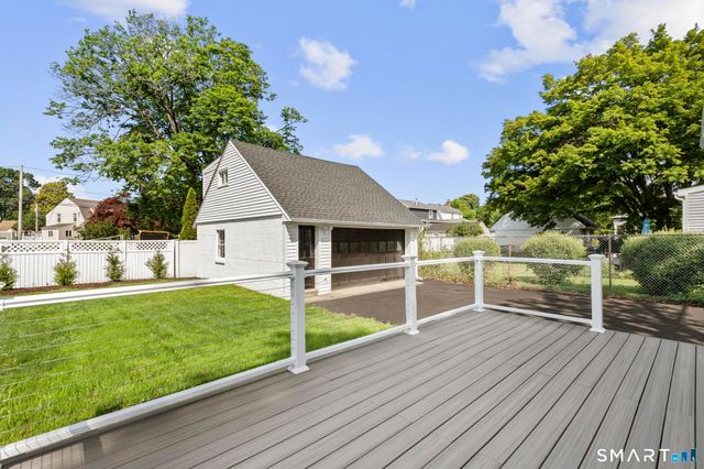 33 Rivercliff Drive, Milford, CT 06460