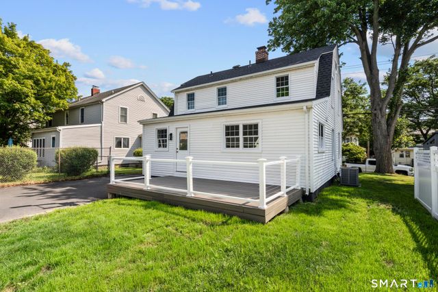 33 Rivercliff Drive, Milford, CT 06460