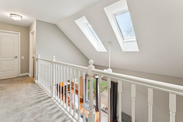 1426 W Sapphire Drive, Hoffman Estates, IL 60192