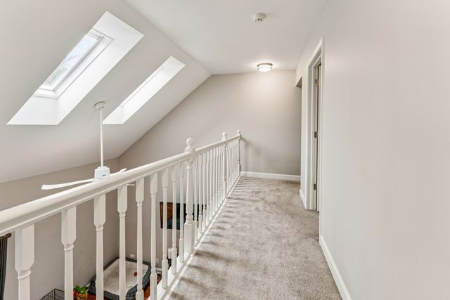 1426 W Sapphire Drive, Hoffman Estates, IL 60192