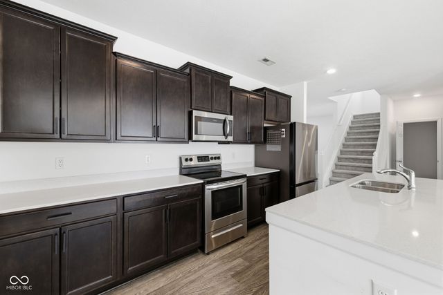 6507 W Whispering Way, Greenfield, IN 46140