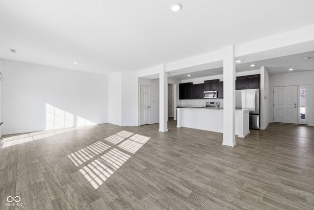 6507 W Whispering Way, Greenfield, IN 46140