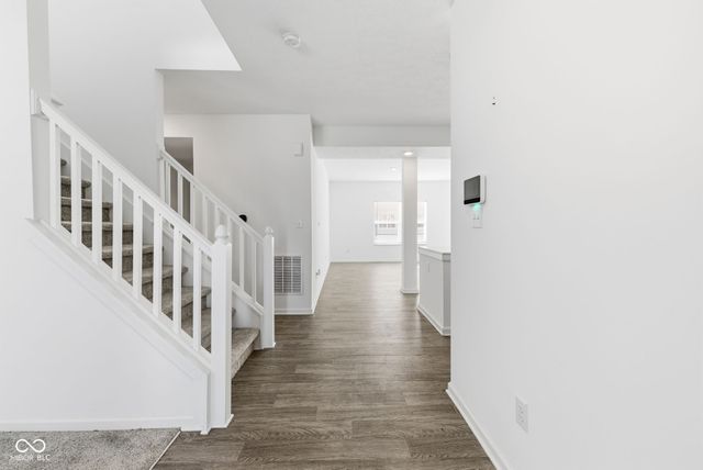 6507 W Whispering Way, Greenfield, IN 46140