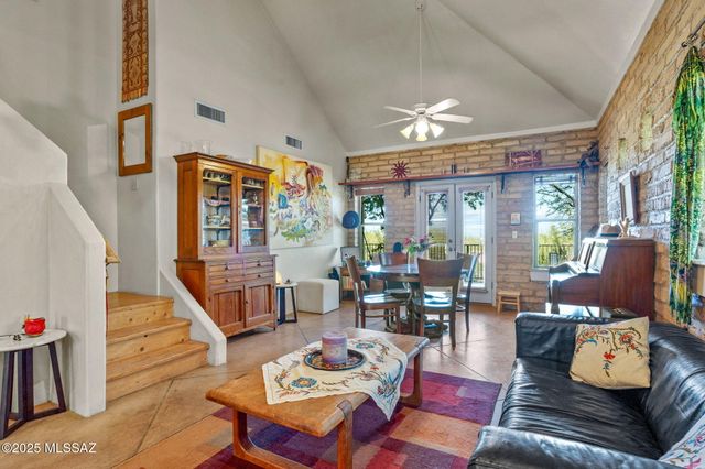 3021 N Gaia Place, Tucson, AZ 85745