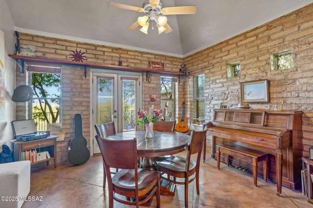 3021 N Gaia Place, Tucson, AZ 85745