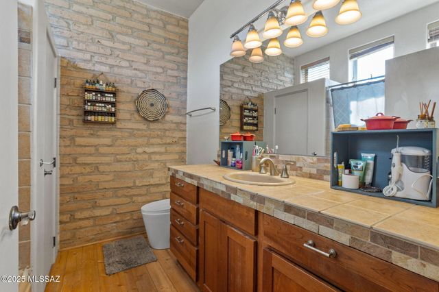 3021 N Gaia Place, Tucson, AZ 85745