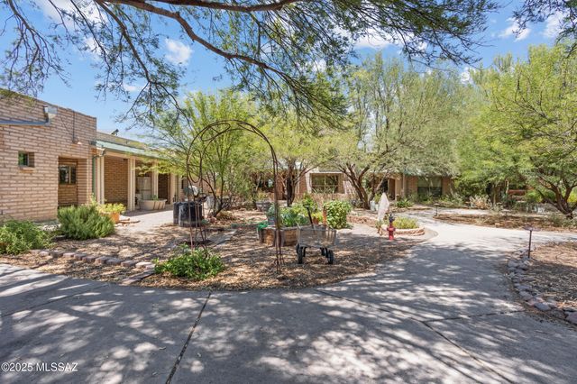 3021 N Gaia Place, Tucson, AZ 85745