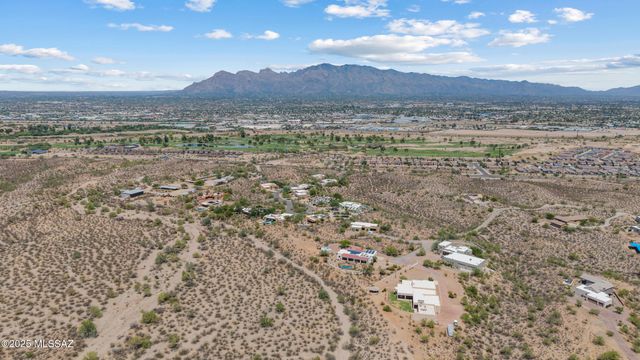 3021 N Gaia Place, Tucson, AZ 85745