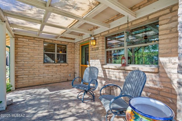 3021 N Gaia Place, Tucson, AZ 85745