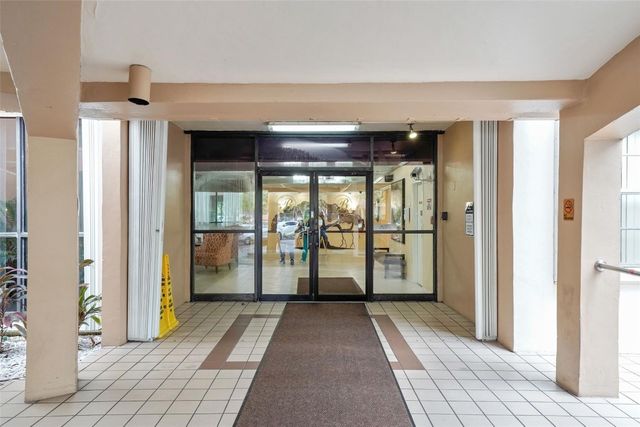 1300 Saint Charles Place 507, Pembroke Pines, FL 33026