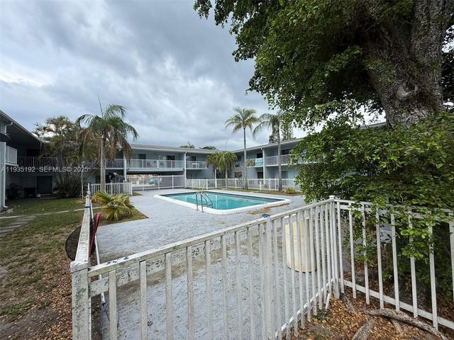 4271 NW 5th St 253, Plantation, FL 33317