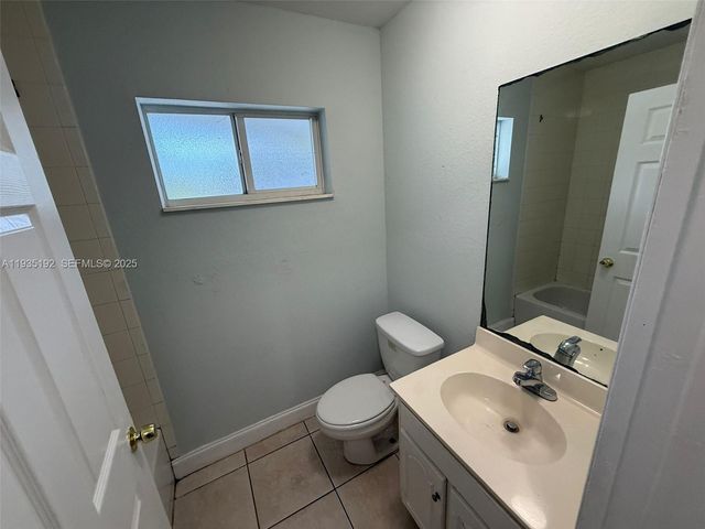 4271 NW 5th St 253, Plantation, FL 33317