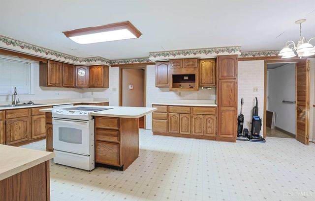 6051 Jerry Lee Drive, Miami Twp, OH 45150