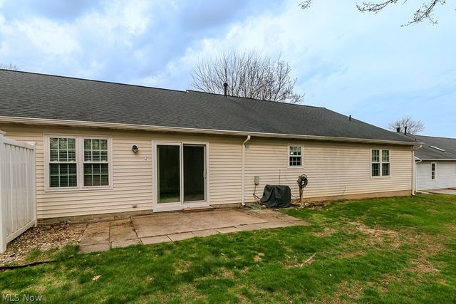 133 Hampshire Cove, Painesville Twp, OH 44077