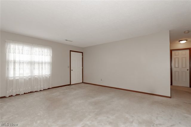 133 Hampshire Cove, Painesville Twp, OH 44077