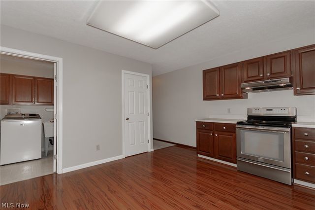 133 Hampshire Cove, Painesville Twp, OH 44077