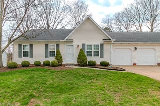 133 Hampshire Cove, Painesville Twp, OH 44077
