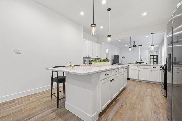 321 Mullins Court, Montgomery, TX 77316