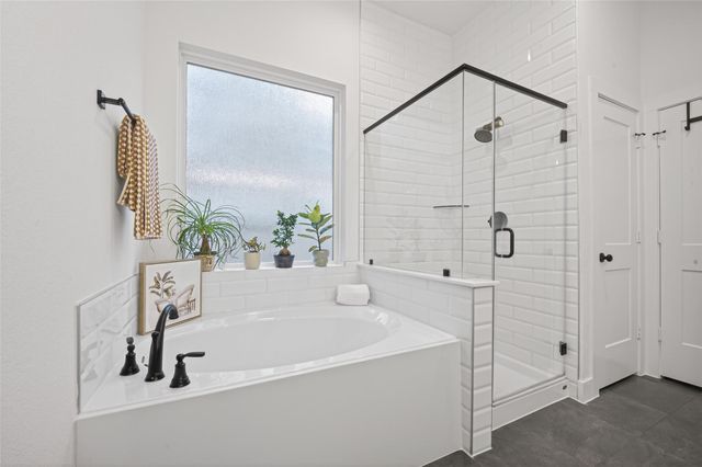 321 Mullins Court, Montgomery, TX 77316