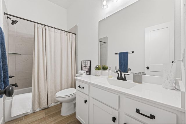 321 Mullins Court, Montgomery, TX 77316