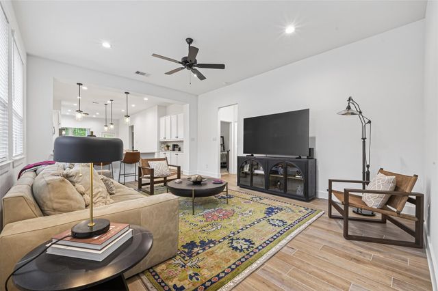 321 Mullins Court, Montgomery, TX 77316