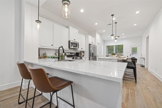 321 Mullins Court, Montgomery, TX 77316