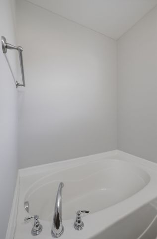 121 Pledge Ct, La Vergne, TN 37086