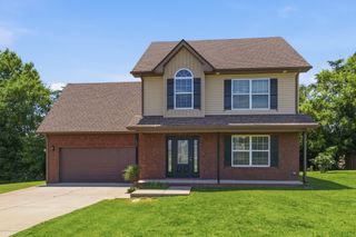 121 Pledge Ct, La Vergne, TN 37086