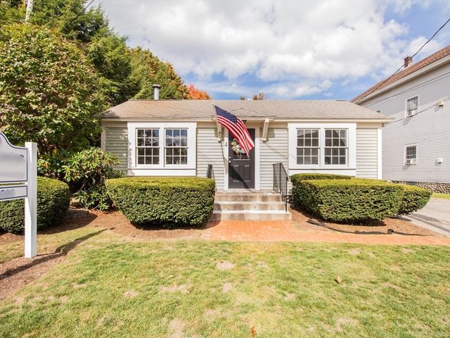 4 Boyden Rd, Holden, MA 01520