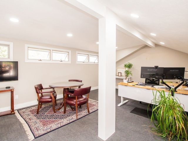 4 Boyden Rd, Holden, MA 01520