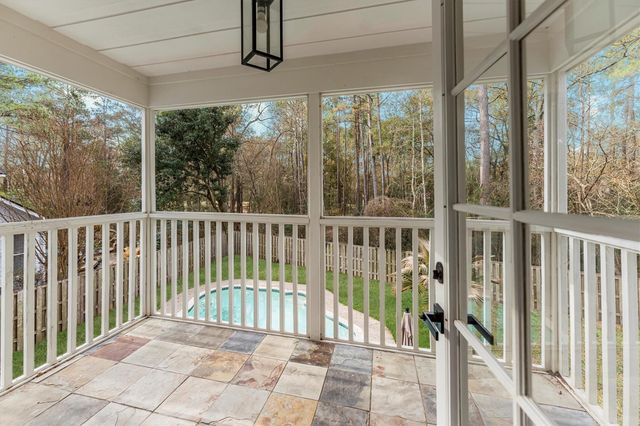 75 Autumn Branch Drive, The Woodlands, TX 77382