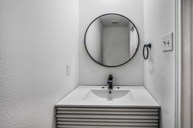 75 Autumn Branch Drive, The Woodlands, TX 77382